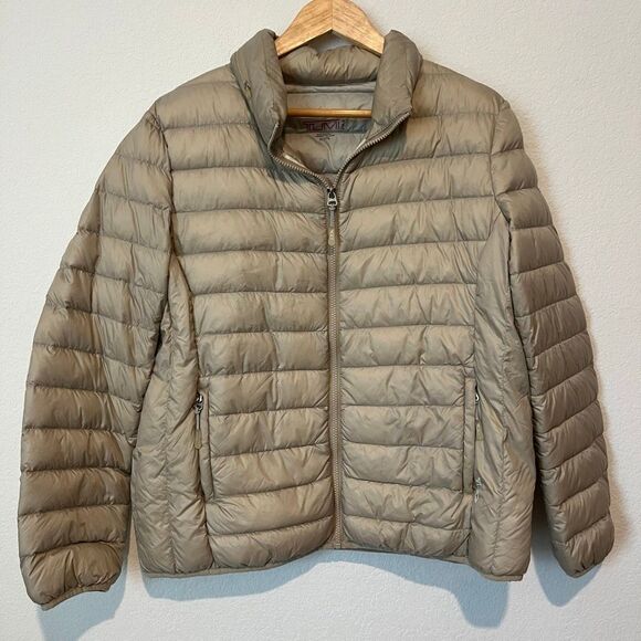 Tumi Pax Platinum Clairmont Packable Down Puffer Jacket Women's Size XL - Picture 1 of 11